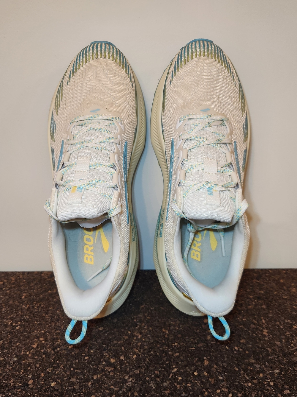 Brooks Ghost Trail Running Shoes Womens Size 8 - Picture 8 of 10